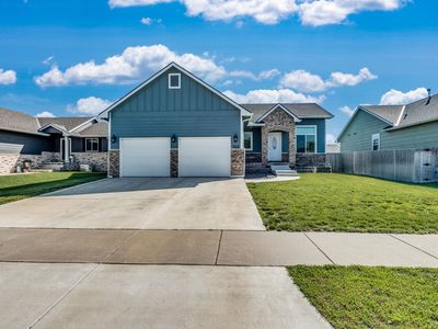 712 N Redbud Ave, Valley Center, KS, 67147