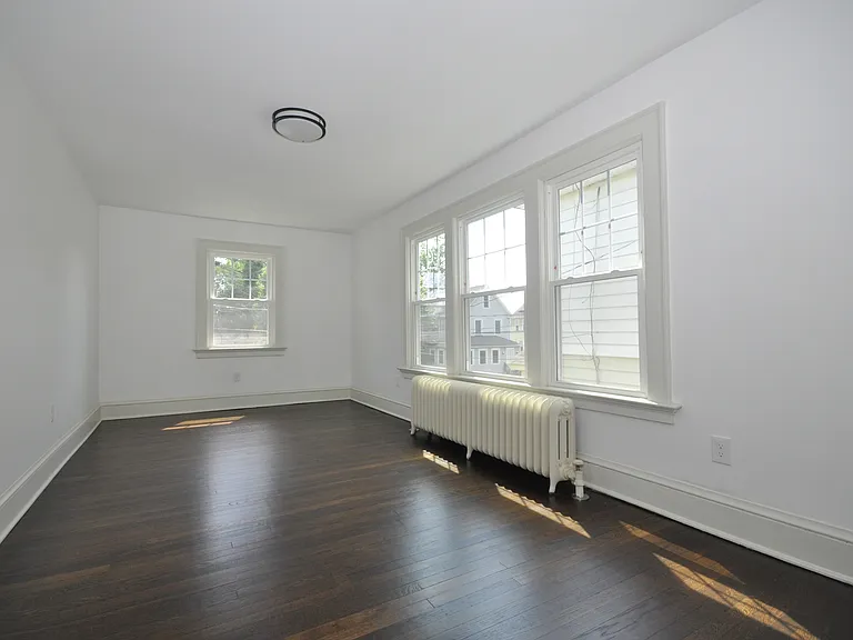 20 Mountain St #2 — Photo 10