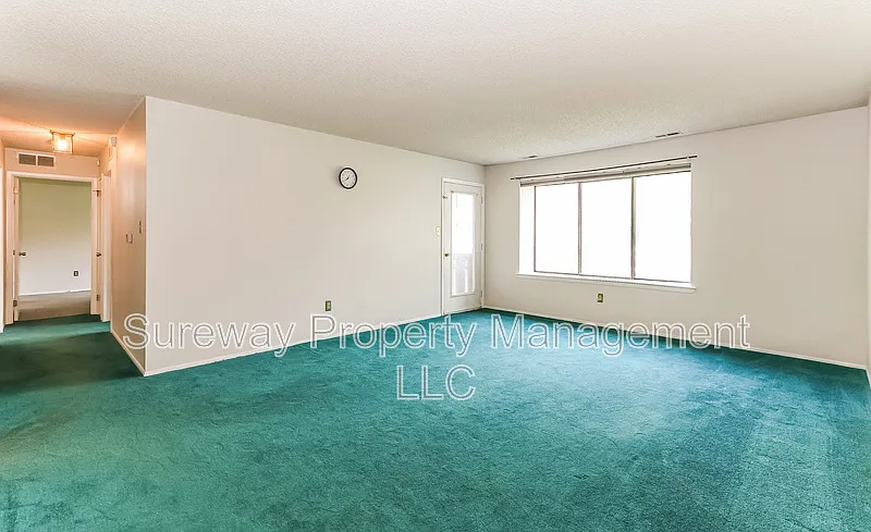 2 bed, 2.0 bath, 1008 sqft, $1,900 — Photo 2