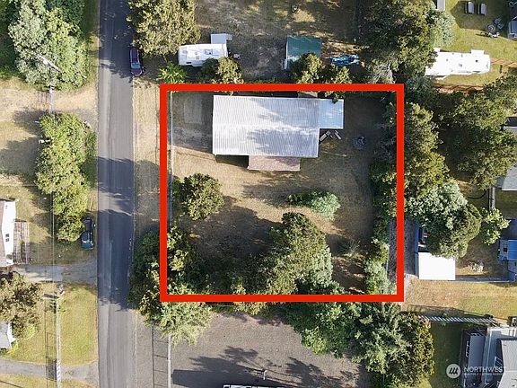 3rd image of 1343 Sandy Drive