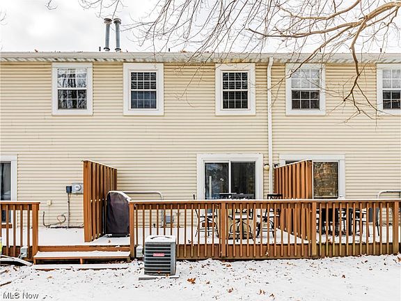 3rd image of 2895 Heatherwood Ct
