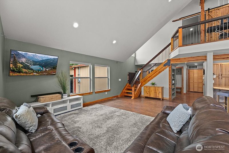 5th image of 21710 78th Avenue E