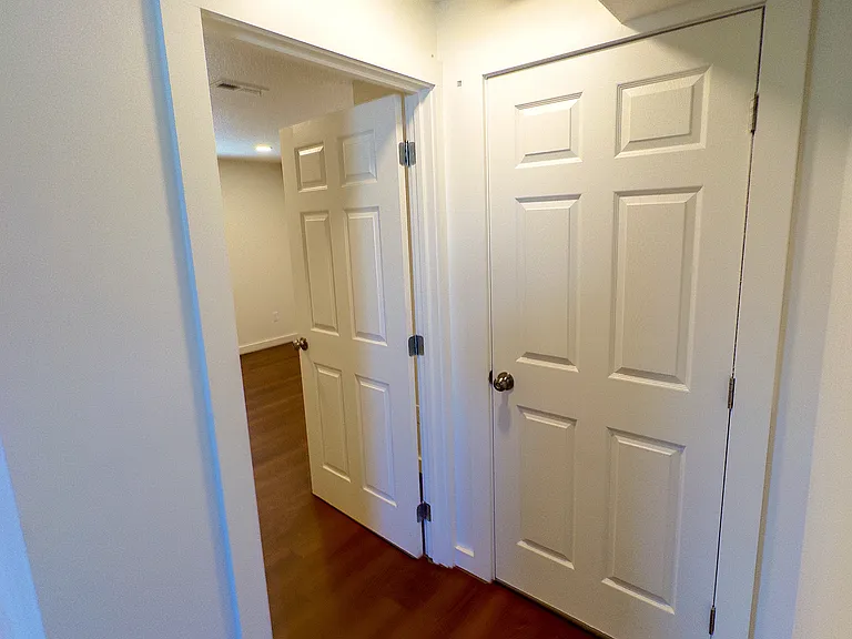 107 N Everett High Rd — Photo 5