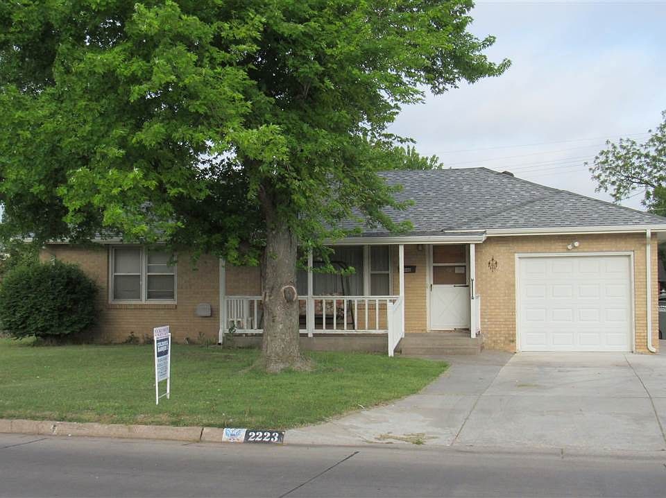 1st image of 2223 6th Ave