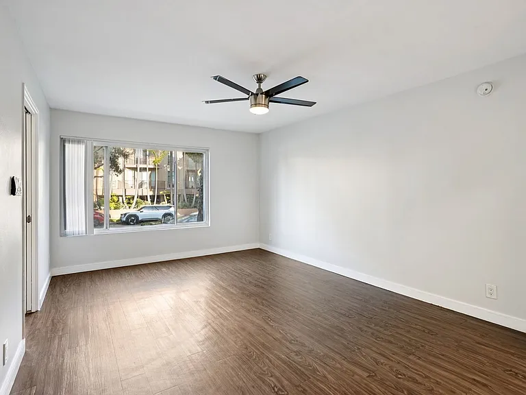 123 California Ave — Photo 33
