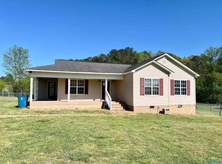1712 Shoal Creek Rd, Arab, AL 35016