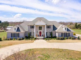 745 Peachtree Rd, Chesnee, SC 29323
