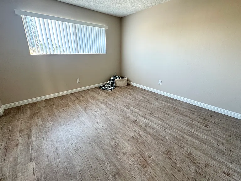 Vista Verde Apartments — Photo 25