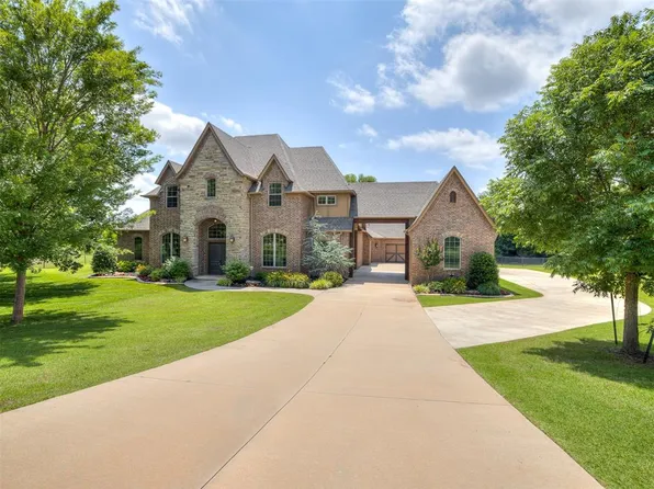 5516 Chateau Ln, Edmond, OK 73034