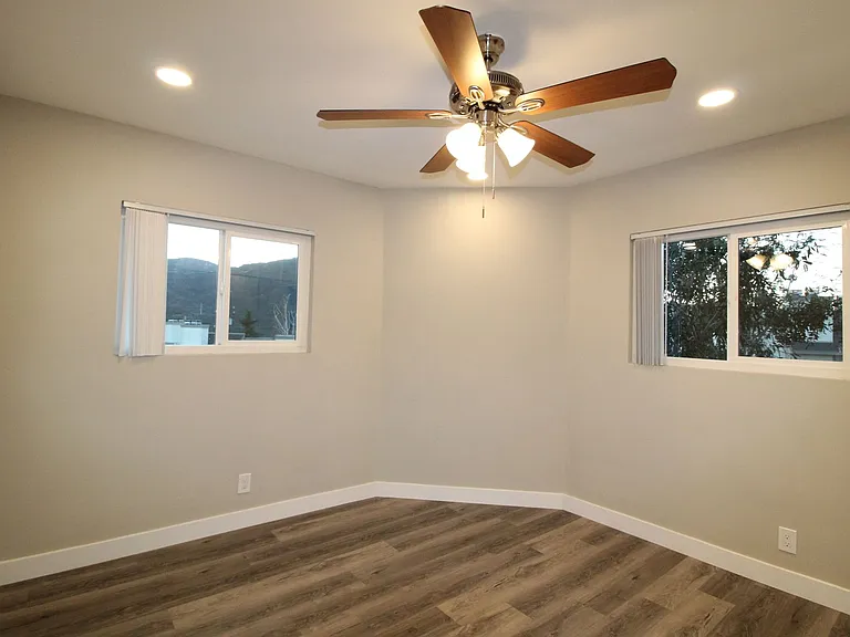 FOOTHILL VILLAGE — Photo 98