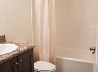 798 Chancellor Ln, Fenton, MO 63026