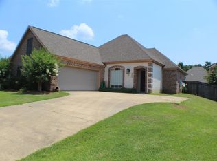 206 Village Pl, Pearl, MS 39208