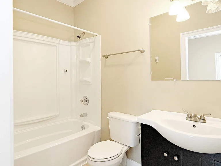 103 Linden St — Photo 11