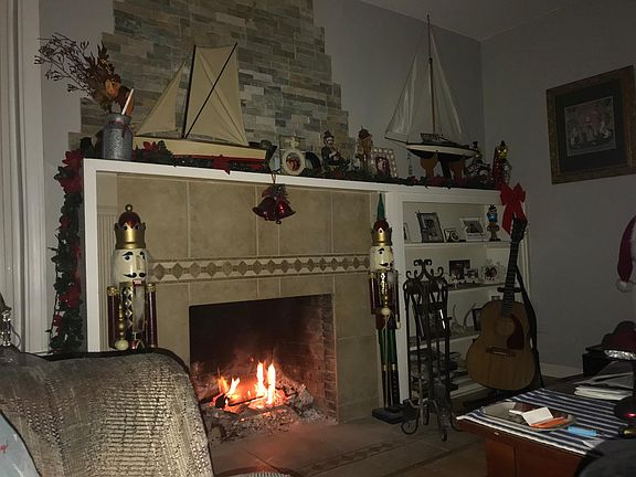 Peaceful enjoyment or simplicity and commune 
with nature and the sea . Tranquility can be simple. Lease 4,444.00