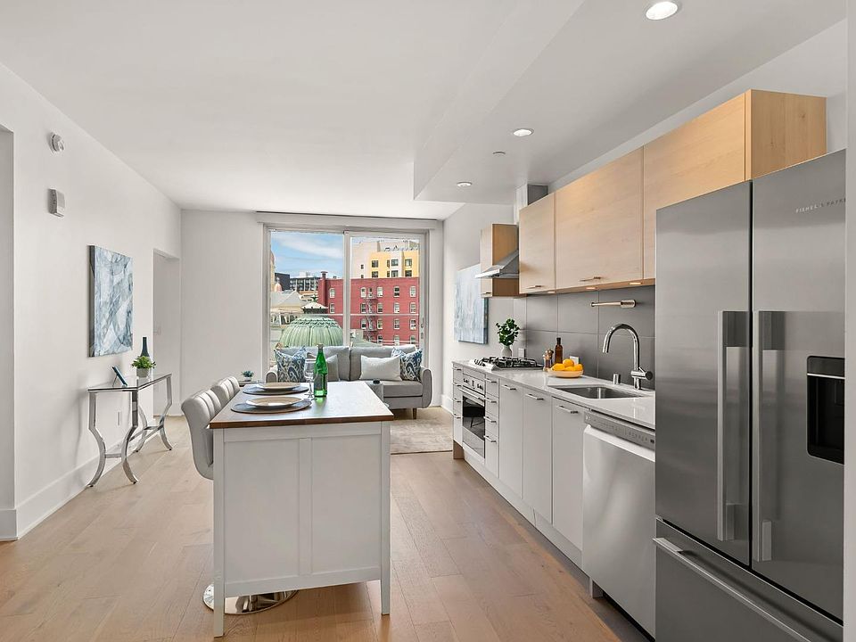 1st image of 1075 Market St Unit 706