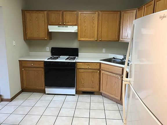 5th image of 1405-1451 Adams St