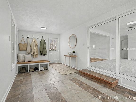 2nd image of 6287 Winding Ln