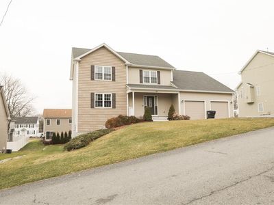 32 Springdale Ave, North Providence, RI, 02904