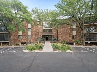 10441 Greenbrier Rd APT 114, Minnetonka, MN 55305