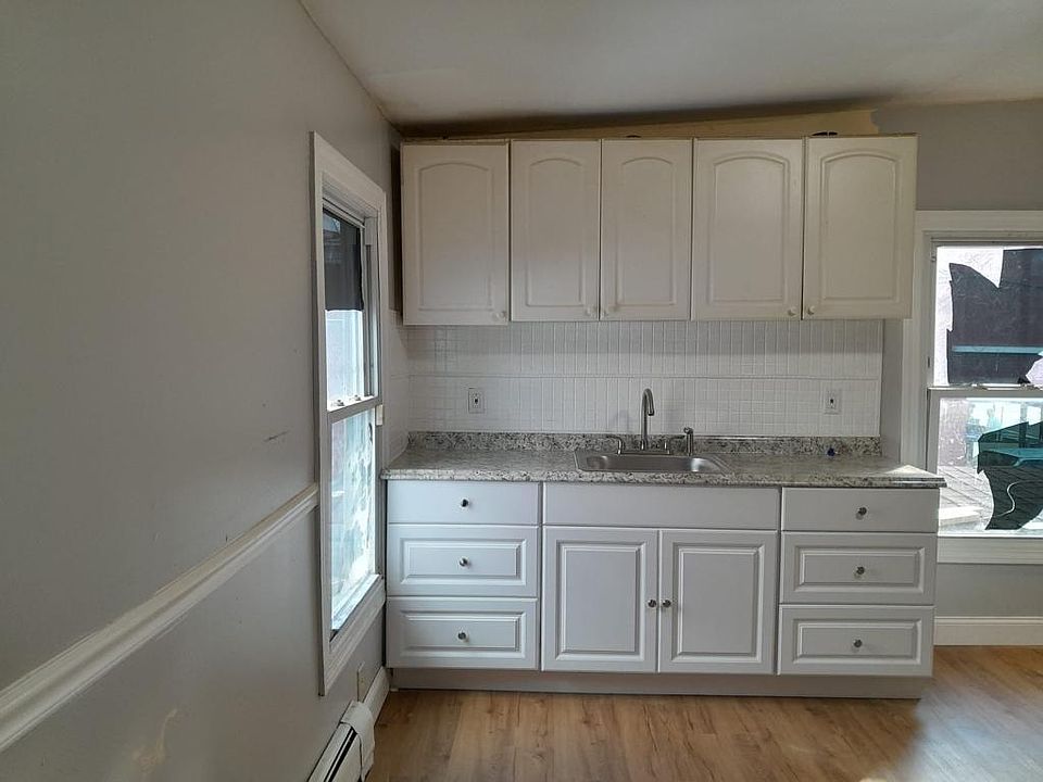 1st image of 38 Broadway Floor 2