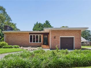 27 Hertzler Rd, Newport News, VA 23602