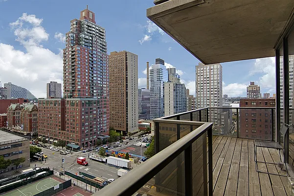 Sold by Corcoran | media 12