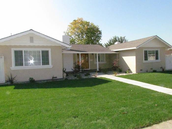 1st image of 419 Mahoney Dr