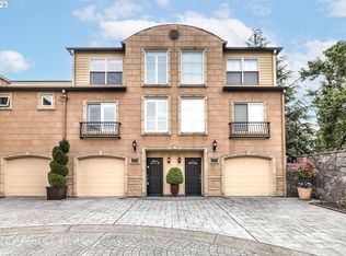 8265 SW Seneca St, Tualatin, OR