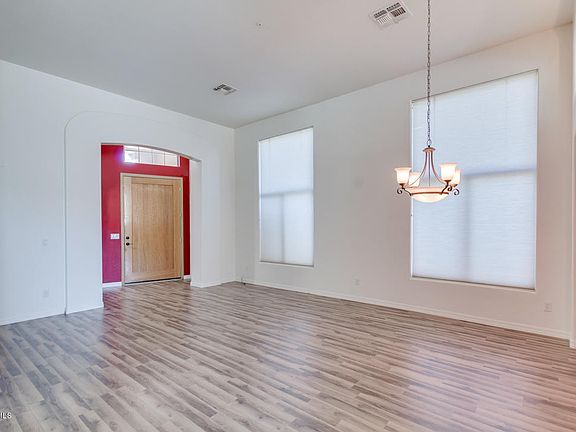 5th image of 10054 N 142nd Way