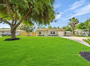 621 20th Ave N, Texas City, TX 77590