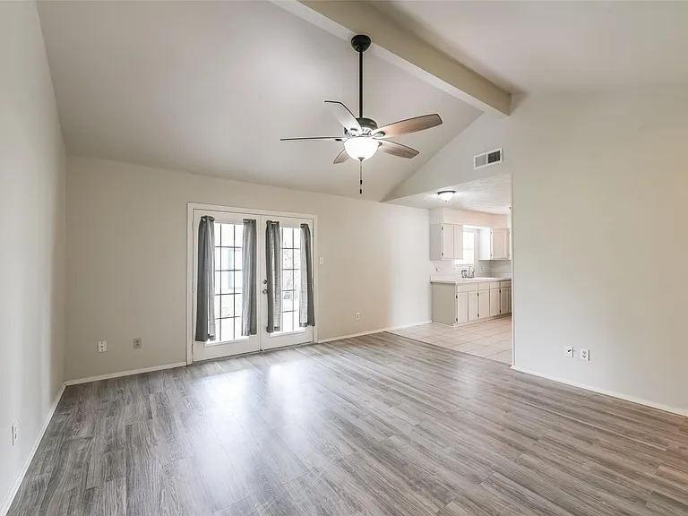 5514 Vickita Dr — Photo 11