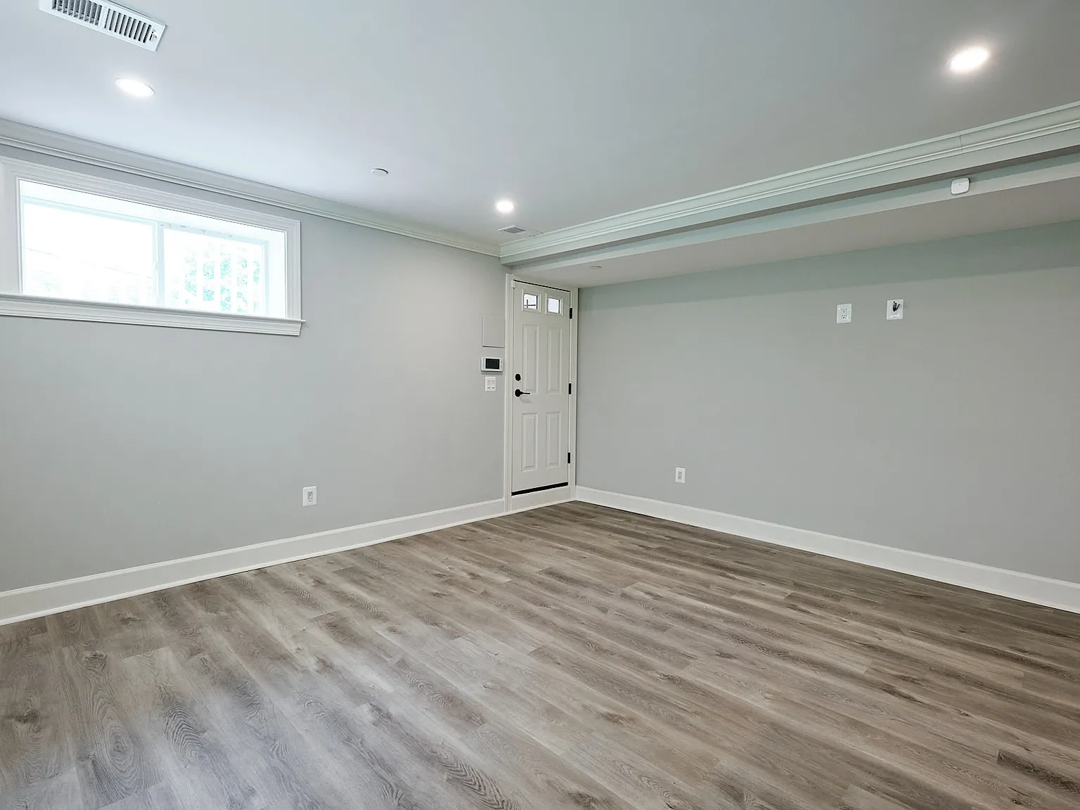 2 bed, 930 sqft, $1,695 — Photo 3