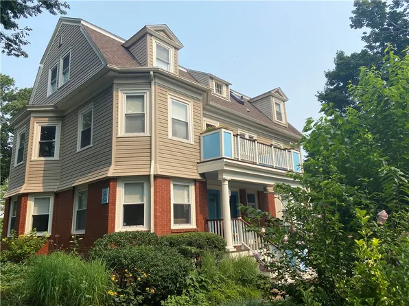 60 Forest St, Providence, RI 02906