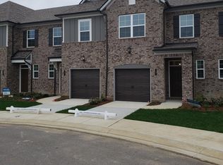 26 Holland Ridge Cir, Lebanon, TN 37090