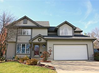914 NW Campus Ridge Ct, Ankeny, IA 50023