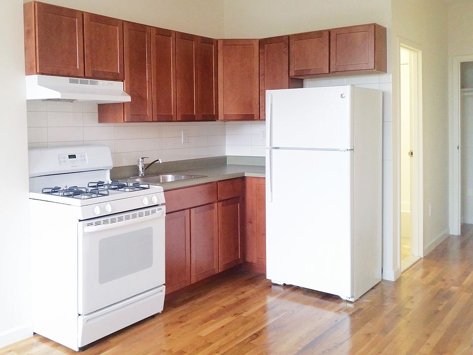1st image of 2353 2nd Ave APT 4A