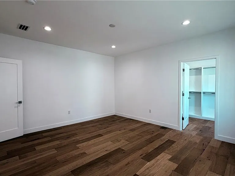 423 S Citrus Ave — Photo 22
