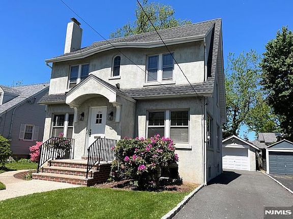 2nd image of 126 Gordon St