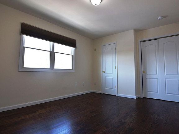 5th image of 510 Tysens Ln