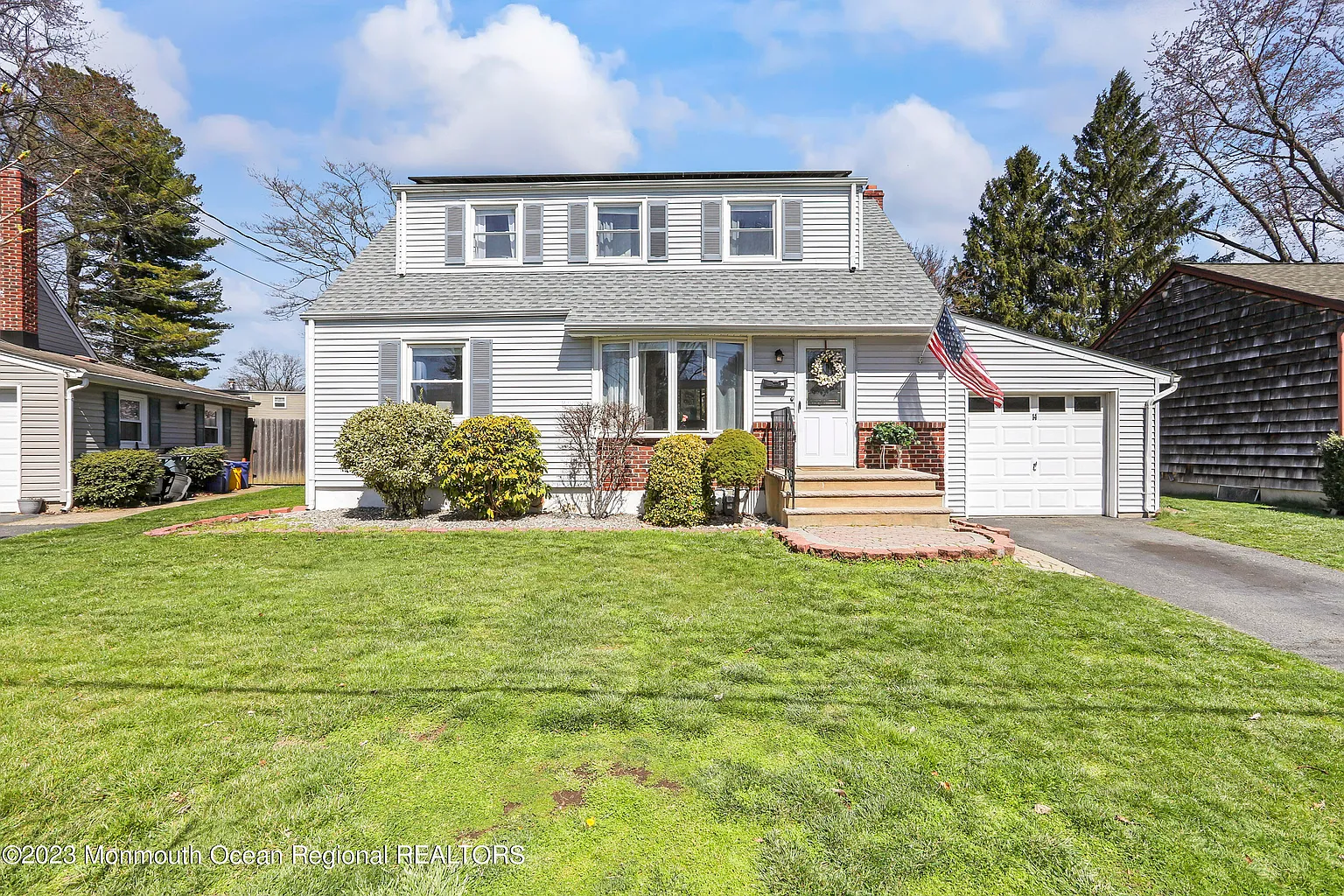 14 Mead Avenue photo 1