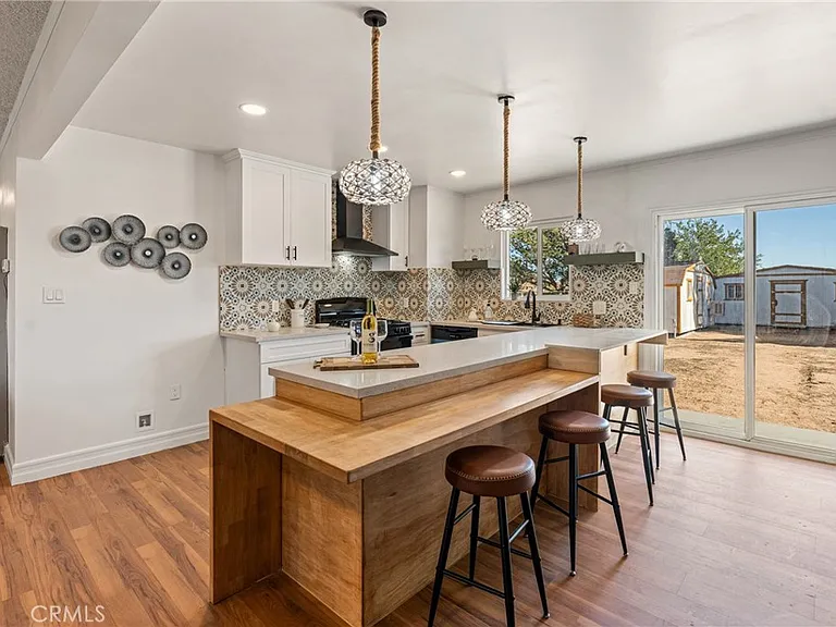 9925 Redwood Ave — Photo 5