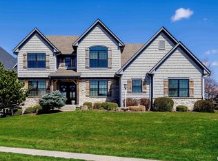 6347 Cardinal Rd, Bettendorf, IA 52722