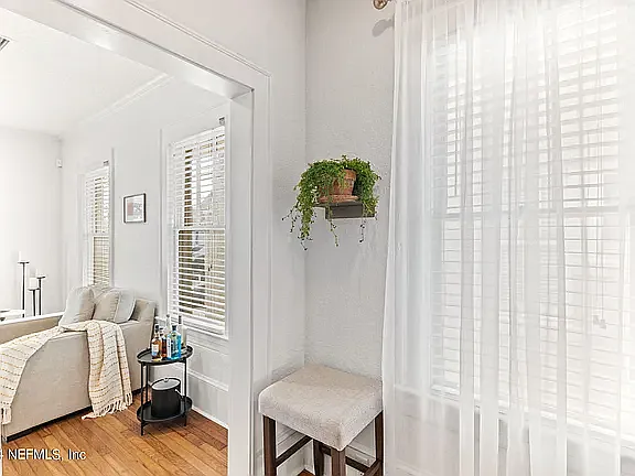 2973 Herschel St — Photo 17