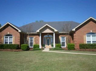 8607 Willowbrook Ct, Montgomery, AL 36116