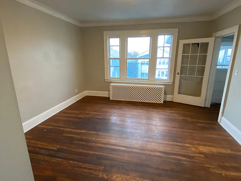 121-123 Irving St #3 — Photo 9