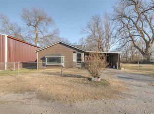 208 Monroe St, Pauls Valley, OK 73075