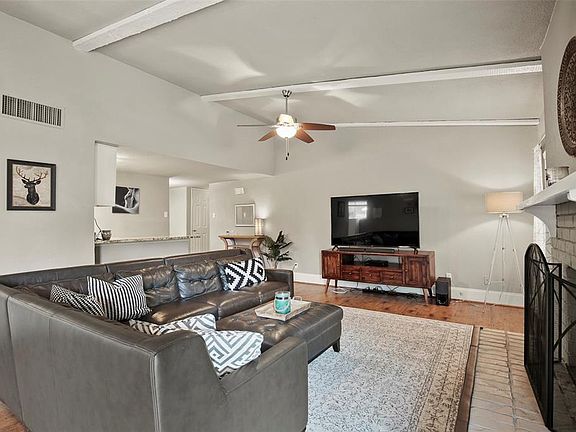 5th image of 3413 Livingston Ln
