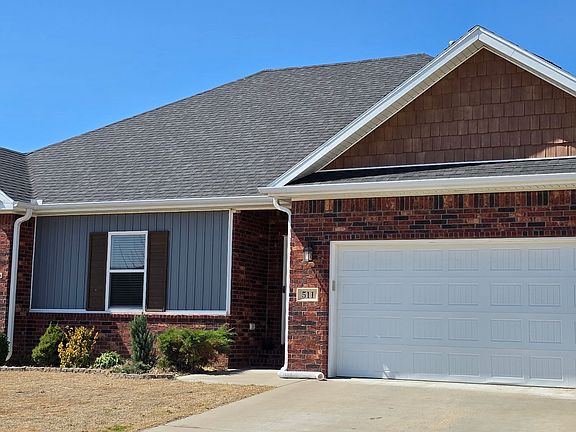 2nd image of 511 Captain Stockton St