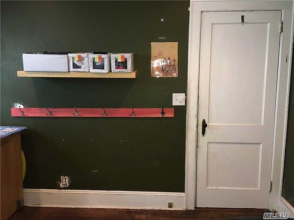 3rd image of 169 Grant St