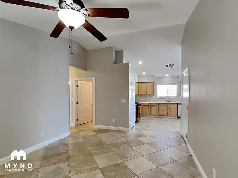 10429 Aloe Cactus St — Photo 2